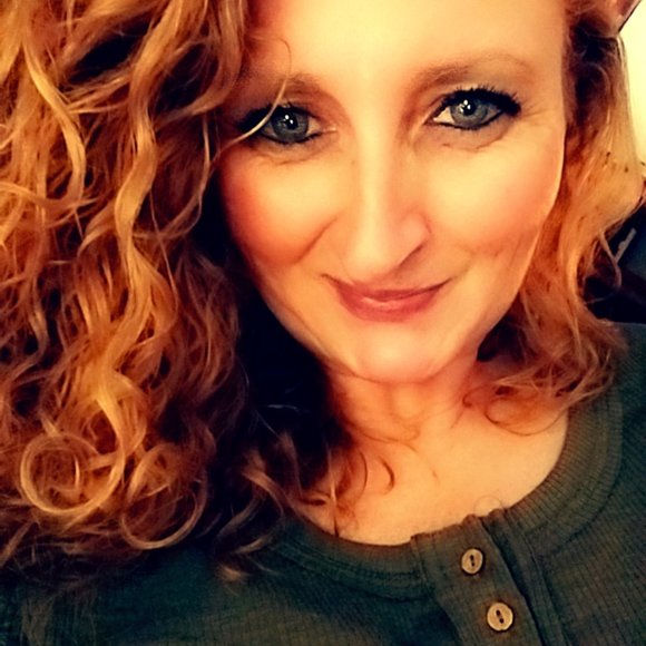 Meet your Posher, Crystal - Picture 5 of 5